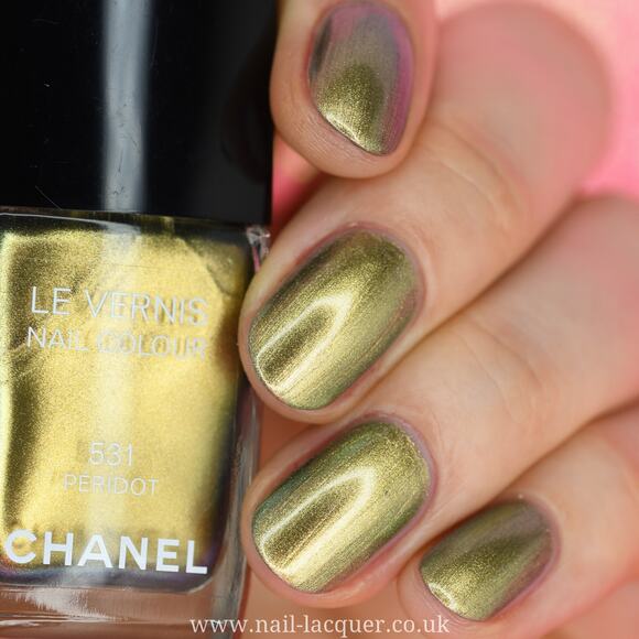 Chanel Le Vernis Nail Colour "Peridot" Duochrome Holo 531 Nail Polish - Picture 1 of 14
